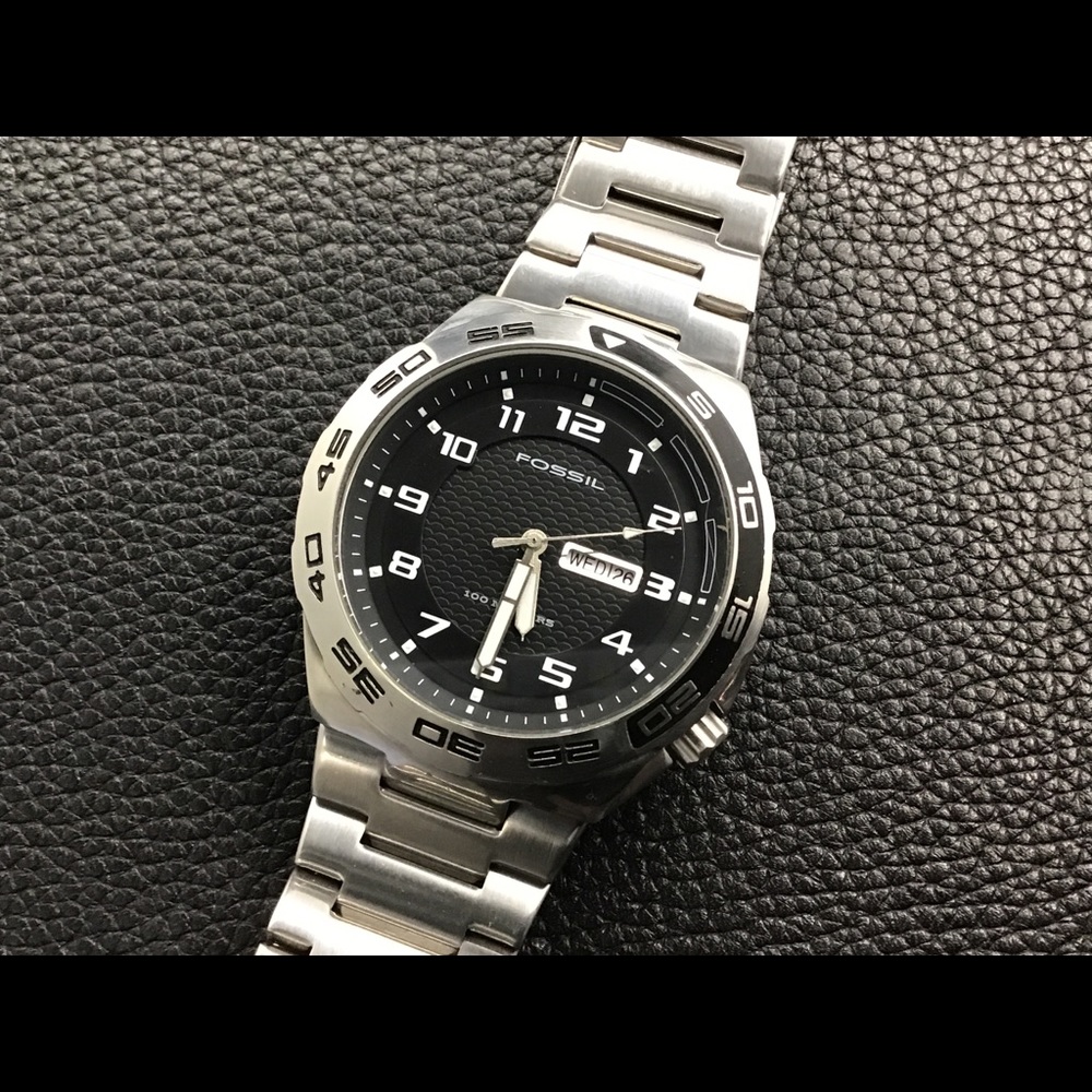 Fossil Watch - image 3